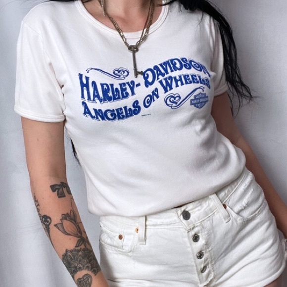 Harley-Davidson Tops - VINTAGE HARLEY DAVIDSON ANGEL ON WHEELS TEE 2004